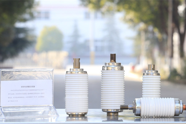 真空開(kāi)關(guān)管接觸點(diǎn)一般采用什么材質(zhì)？